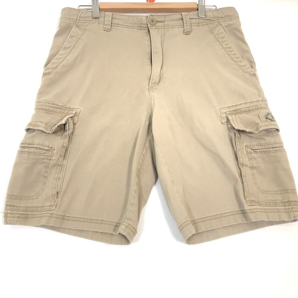 Union Bay Mens Khaki Cargo Shorts Size 32 Multiple Pockets Outdoors All Cotton